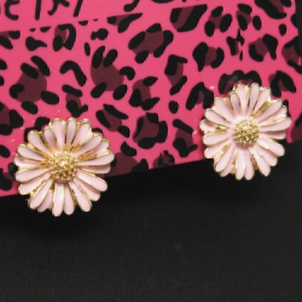 🌸 Betsey Johnson pretty in pink flower earrings 🌸